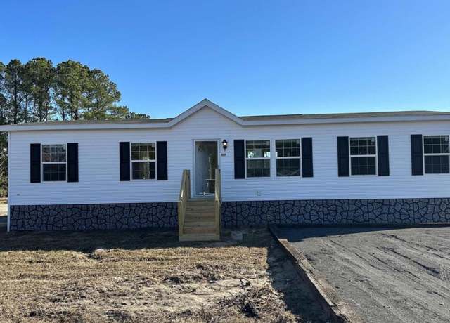 Property at 215 Eva Dr, Loris, SC 29569, 4 beds, 2 baths