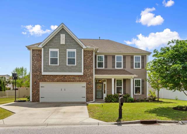 Property at 3110 Bramble Glen Dr, Myrtle Beach, SC 29579, 5 beds, 3.5 baths