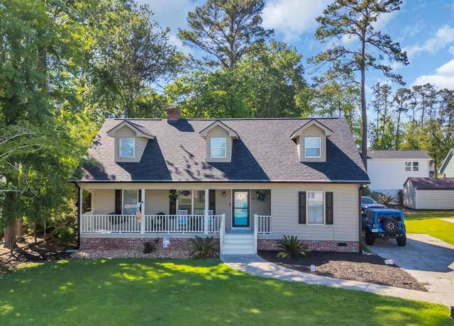 Property at 6864 Woodhaven Dr, Myrtle Beach, SC 29588, 5 beds, 3 baths