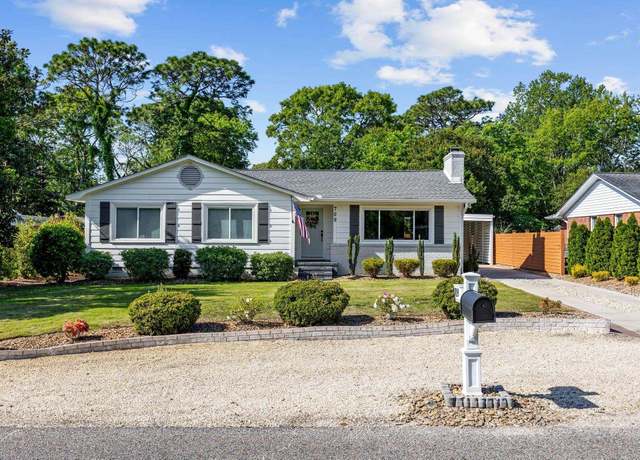 Property at 709 Yucca Ave, Myrtle Beach, SC 29577, 4 beds, 2.5 baths