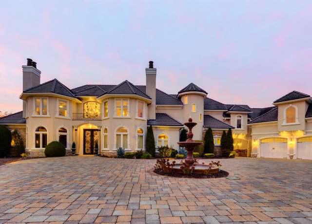 Property at 2715 Ships Wheel Dr, North Myrtle Beach, SC 29582, 5 beds, 6.5 baths