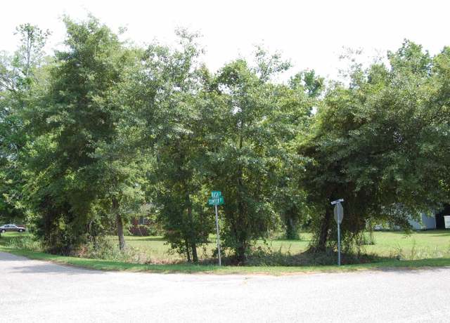Property at 1824 Sumter St, Georgetown, SC 29440