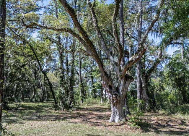 Property at 865 Tuckers Rd, Pawleys Island, SC 29585