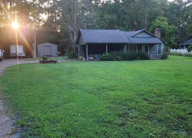 Property at 354 George Washington Trl, Georgetown, SC 29440, 3 beds, 2 baths