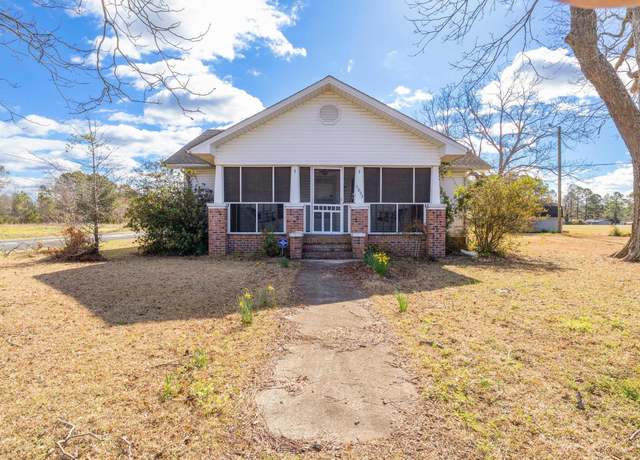 Property at 5092 Harrelson Ave, Loris, SC 29569, 3 beds, 2 baths