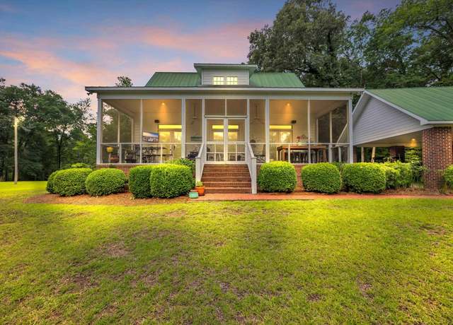 Property at 3231 Center Rd, Georgetown, SC 29440, 3 beds, 2.5 baths