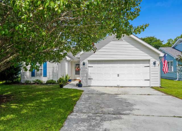 Property at 9607 Kings Grant Dr, Murrells Inlet, SC 29576, 3 beds, 2 baths