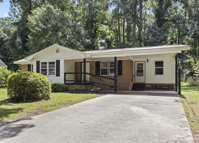 Property at 3830 Milligan St, Loris, SC 29569, 3 beds, 1 bath