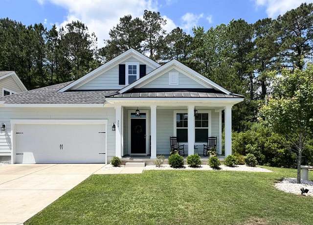 Property at 200 Ponte Vedra Dr, Murrells Inlet, SC 29576, 4 beds, 2 baths