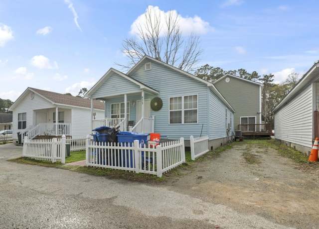 Property at 815 Rogers Dr, Myrtle Beach, SC 29577, 3 beds, 2 baths