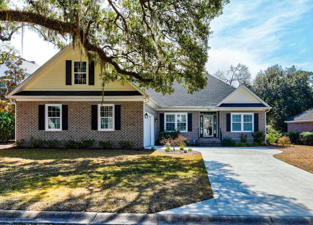 Property at 221 Portrush Loop, Pawleys Island, SC 29585, 3 beds, 2.5 baths
