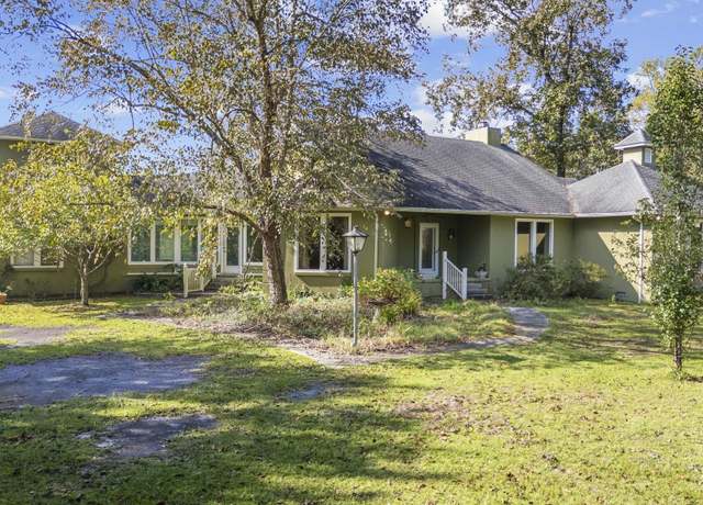 Property at 4605 Hickory Holt Rd, Galivants Ferry, SC 29544, 3 beds, 3.5 baths