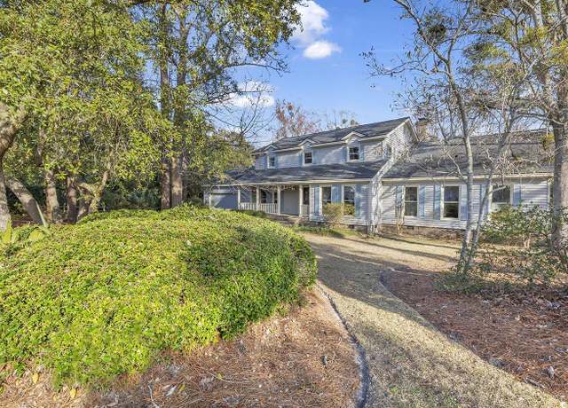 Property at 5704 Woodside Ave, Myrtle Beach, SC 29577, 4 beds, 4.5 baths