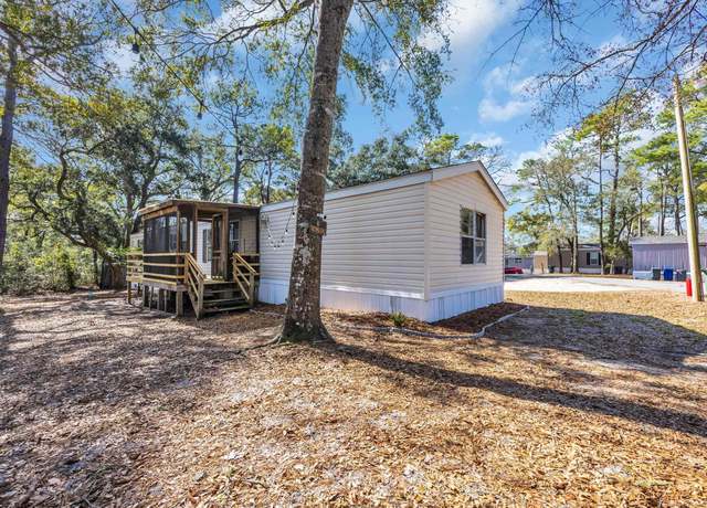Property at 4614 Pelican St, North Myrtle Beach, SC 29582, 2 beds, 3 baths
