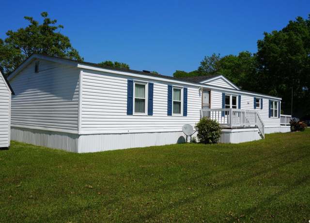 Property at 7590 Lacy Dr, Myrtle Beach, SC 29588, 3 beds, 2 baths