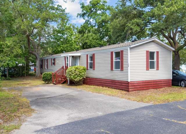 Property at 106 Village Ct, Murrells Inlet, SC 29576, 3 beds, 2 baths