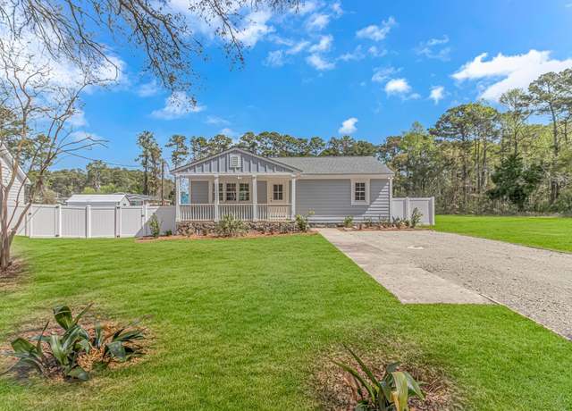 Property at 127 Ben Horry Trl, Pawleys Island, SC 29585, 3 beds, 1 bath