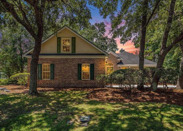 Property at 90 Old Carriage Ln, Pawleys Island, SC 29585, 3 beds, 2 baths