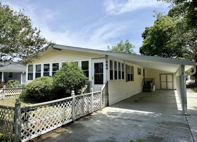 Property at 484 Oceanside Dr, Surfside Beach, SC 29575, 2 beds, 2 baths