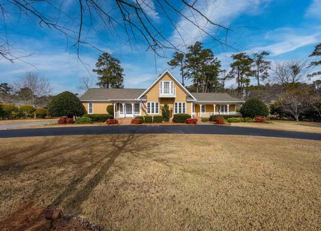 Property at 103 Lakeside Dr, Tabor City, NC 28463, 3 beds, 2 baths