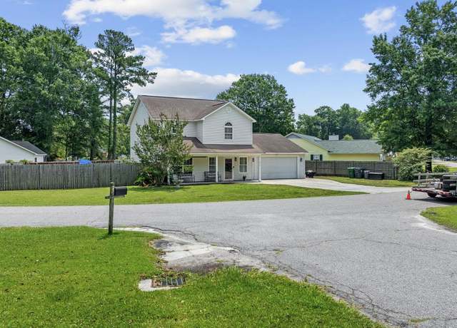 Property at 216 Deer Trace Cir, Myrtle Beach, SC 29588, 4 beds, 2.5 baths