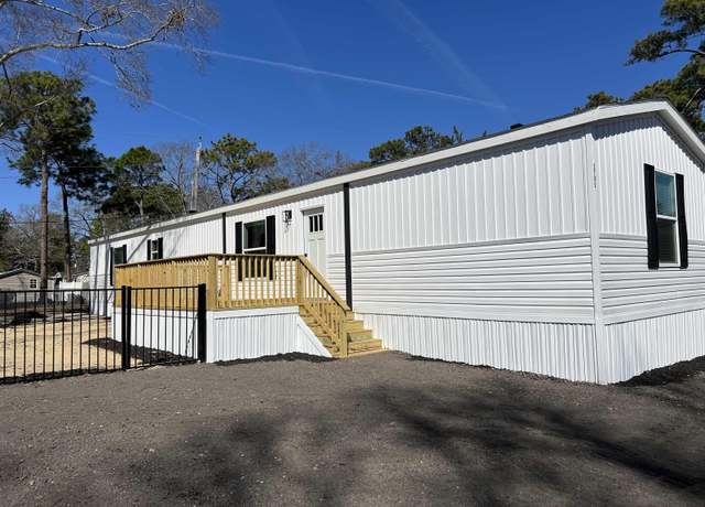 Property at 2705 Capricorn Dr, Myrtle Beach, SC 29575, 3 beds, 2 baths