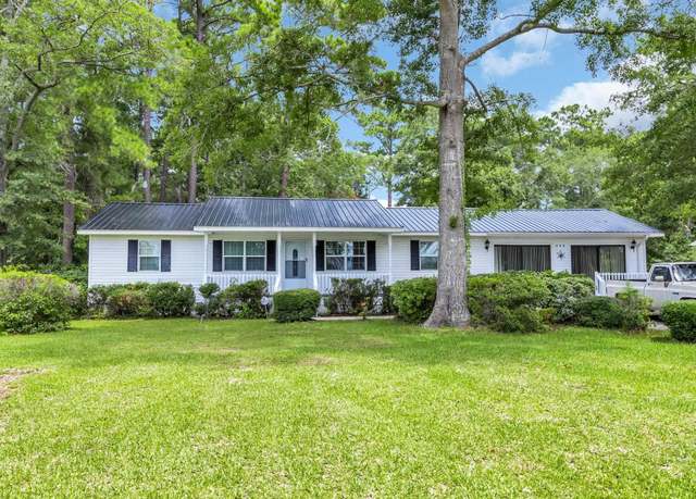 Property at 446 Sandridge Rd, Little River, SC 29566, 4 beds, 2 baths