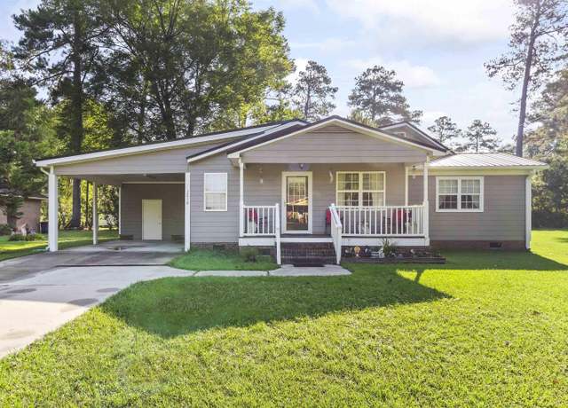 Property at 1210 John St, Mullins, SC 29574, 3 beds, 2.5 baths