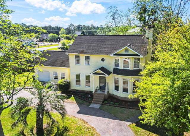 Property at 205 Lander Dr, Conway, SC 29526, 3 beds, 2.5 baths
