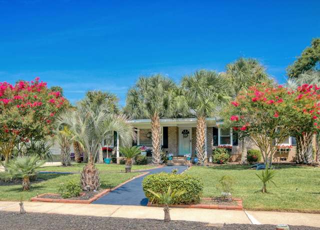 Property at 7609 Driftwood Dr, Myrtle Beach, SC 29572, 4 beds, 3 baths