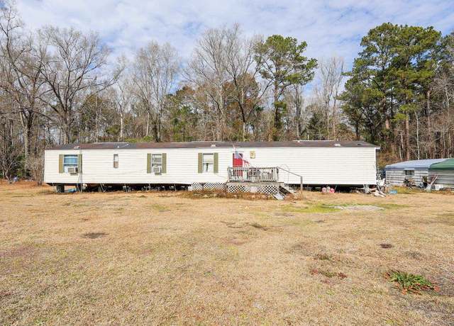 Property at 5266 Highmarket St, Georgetown, SC 29440, 2 beds, 2 baths