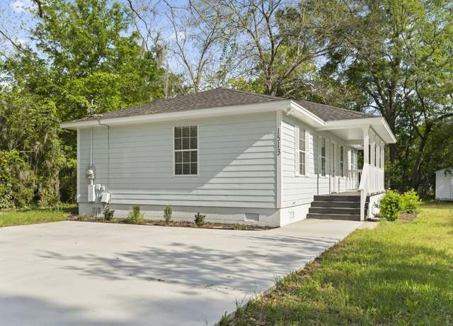 Property at 1513 Racepath Ave, Conway, SC 29526, 3 beds, 2 baths