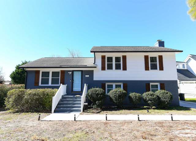 Property at 1931 Lakeview Cir, Surfside Beach, SC 29575, 3 beds, 2.5 baths