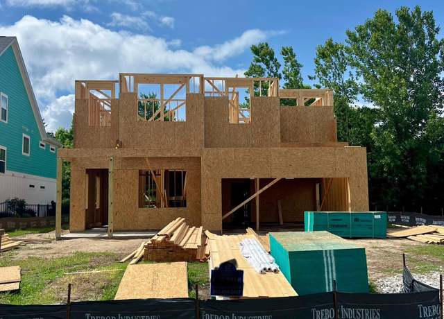Property at 124 Palmetto Harbour Dr, North Myrtle Beach, SC 29582, 4 beds, 4.5 baths