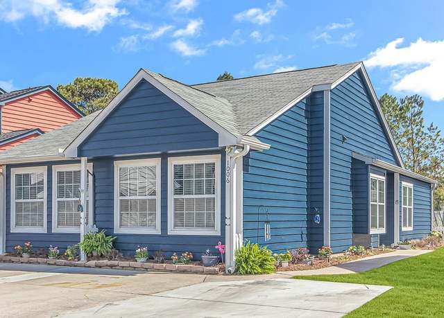 Property at 1006 Charles St, North Myrtle Beach, SC 29582, 3 beds, 2 baths