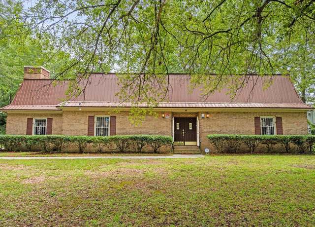 Property at 1106 Hickory Dr, Conway, SC 29527, 4 beds, 4.5 baths