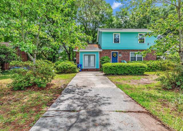 Property at 715 9th Ave S, Surfside Beach, SC 29575, 4 beds, 2.5 baths