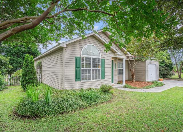 Property at 6006 Quinn Rd, Myrtle Beach, SC 29579, 3 beds, 2 baths