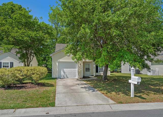 Property at 622 Oakhurst Dr, Myrtle Beach, SC 29579, 3 beds, 2.5 baths