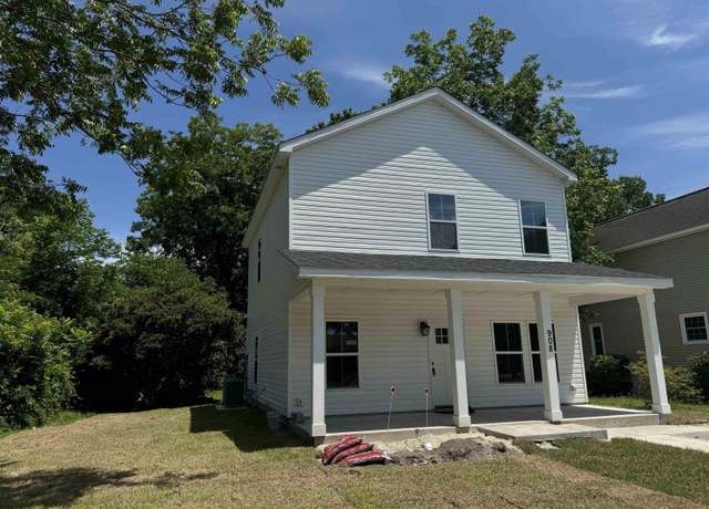 Property at 908 Merriman Rd, Georgetown, SC 29440, 3 beds, 2.5 baths