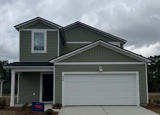 Property at 135 Warner Crossing Way, Loris, SC 29569, 5 beds, 2.5 baths