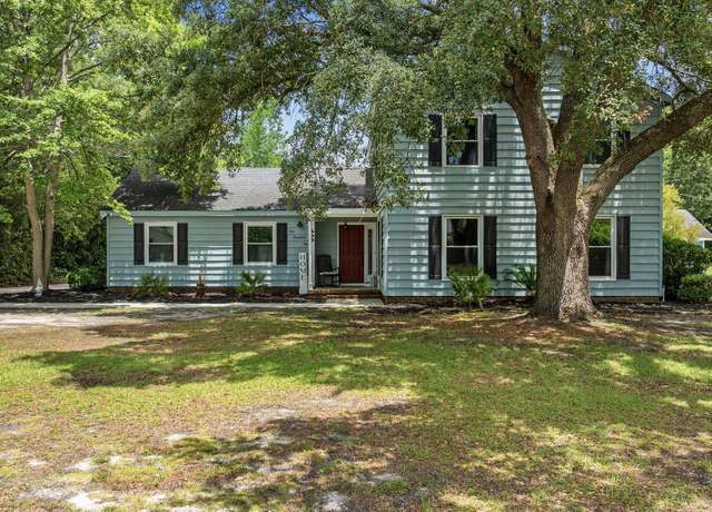 Property at 109 Wofford Rd, Conway, SC 29526, 4 beds, 2.5 baths