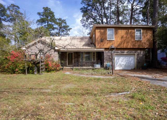 Property at 2405 S Island Rd, Georgetown, SC 29440, 6 beds, 2.5 baths