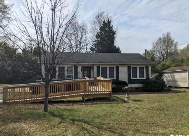 Property at 429 Lincoln Ave, Hartsville, SC 29550, 3 beds, 1.5 baths