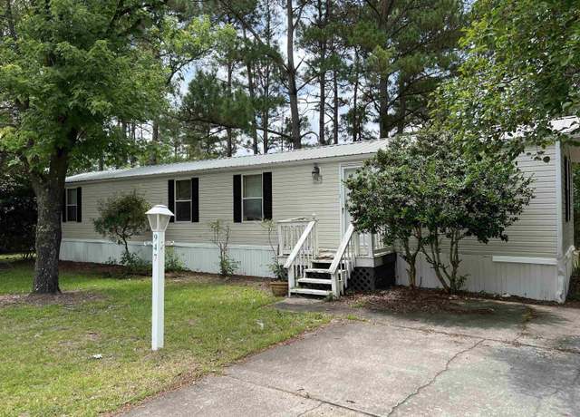 Property at 947 Jamestown Rd, Conway, SC 29526, 2 beds, 2 baths