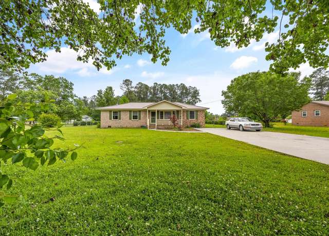 Property at 129 Meadowview Rd, Marion, SC 29571, 4 beds, 2 baths