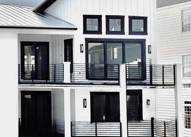 Property at 210 B 28th Ave N, North Myrtle Beach, SC 29582, 5 beds, 4.5 baths