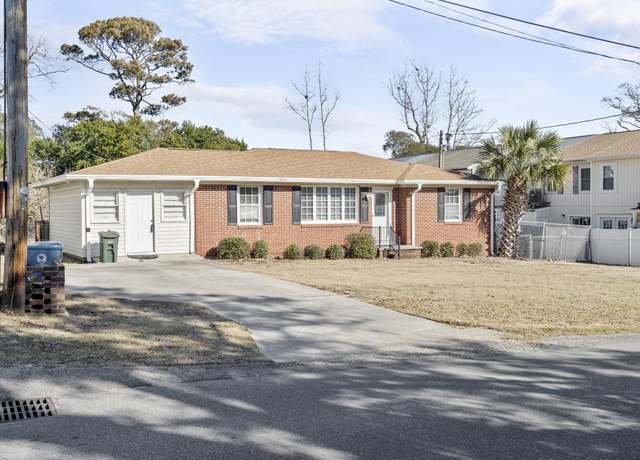 Property at 408 16th Ave S, Myrtle Beach, SC 29577, 3 beds, 2 baths