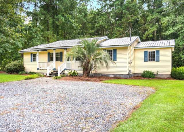 Property at 131 Oak Log Lake Rd, Conway, SC 29526, 3 beds, 2 baths