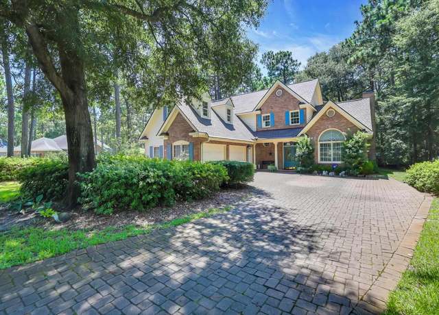 Property at 38 Saint Annes Pl, Pawleys Island, SC 29585, 4 beds, 2.5 baths